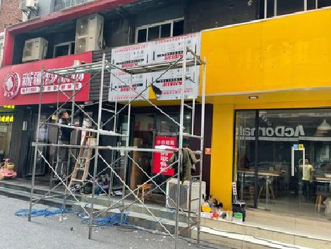 南安制作广告招牌如何避免它发黄？